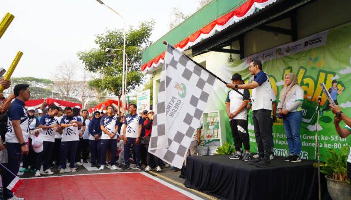 Rayakan HUT ke-53 dan Sambut HUT RI ke-80, Petrokimia Gresik Gelar Jalan Sehat Bersama Ribuan Warga