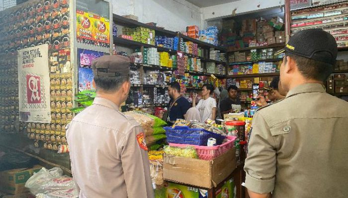 Satpol PP dan Bea Cukai Bojonegoro Razia Barang Kena Cukai Ilegal