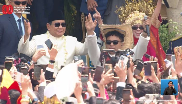 Joget Bareng di Istana, Presiden Prabowo Semarakkan HUT ke-80 RI