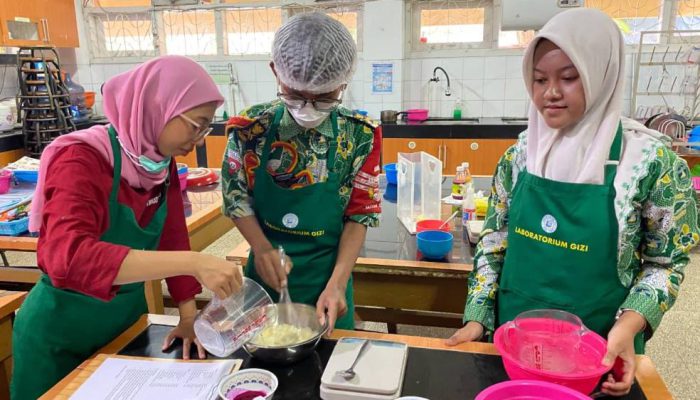 Sisik Ikan Bandeng Jadi Camilan Sehat Berprotein Tinggi Berkat Inovasi Siswi SMA