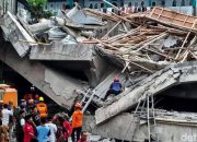 Gedung Ponpes Al Khoziny Ambruk, Puluhan Ambulans Dikerahkan untuk Evakuasi Korban