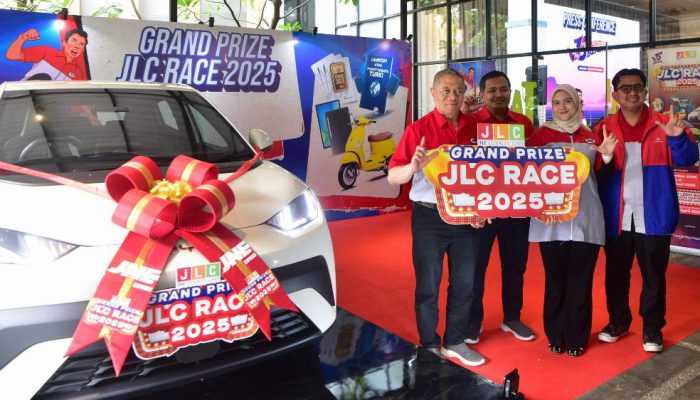 JNE Siapkan 2 Mobil dan Promo HARBOKIR di HUT ke-35, Ajak Pelanggan ‘Bergerak Bersama’