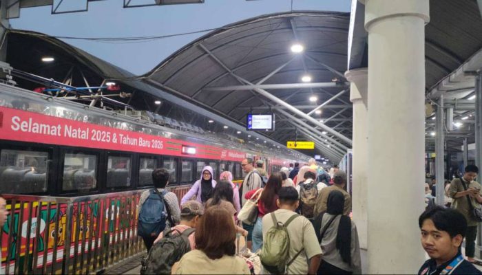 Nataru 2025/2026: Penumpang KAI Daop 8 Surabaya Tembus 837 Ribu, Naik 10,5 Persen