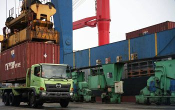 Tumbuh 6 Persen, Arus Peti Kemas TPK Ternate Tahun 2025 Capai 63.923 TEUs