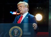 Perdagangan dengan Iran Jadi Sorotan, Trump Siapkan Tarif hingga 25 Persen