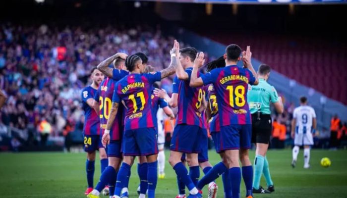 Barcelona Tak Terbendung, Levante Dibungkam 3-0 di Camp Nou