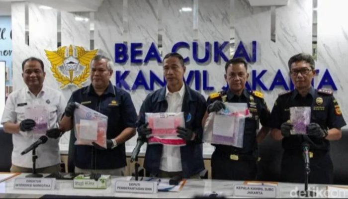 BNN dan Bea Cukai Amankan Ribuan Ekstasi Kiriman Luxembourg di Bekasi