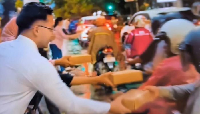 Semarak Ramadan 1447 H, BRI BO HR Muhammad Surabaya Tebar Takjil