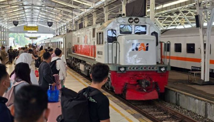 Empat KA Jarak Jauh dari Bandung Jadi Favorit Mudik Lebaran 2026, Okupansi Tembus 100 Persen