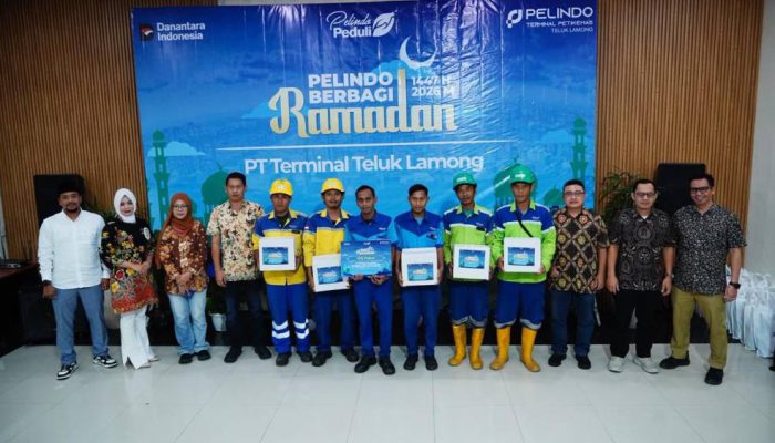 Terminal Teluk Lamong Salurkan Ribuan Bantuan Lewat Program Pelindo Berbagi Ramadhan 2026