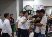 Pantau Arus Balik di Jember dan Surabaya, Dirut KAI Jamin Layanan Prima dan Keterisian Tiket 97 Persen