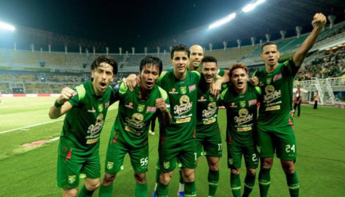 Persebaya Surabaya Kembali Menang, Persita Tangerang Takluk di GBT