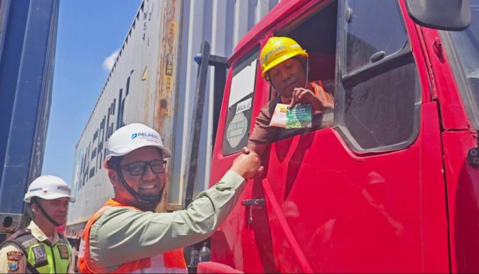 Cegah Pungli, TPS Gandeng Pengemudi Truk dalam Sosialisasi SMAP