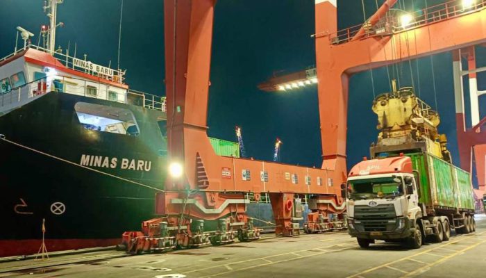 KSOP Tanjung Perak dan PT Terminal Teluk Lamong Uji Coba EAZI, Waktu Tunggu Kapal Dipangkas