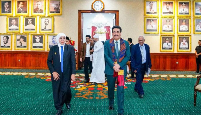 Khofifah Terima Dubes Yaman, Bahas Kerja Sama Pendidikan hingga Budaya
