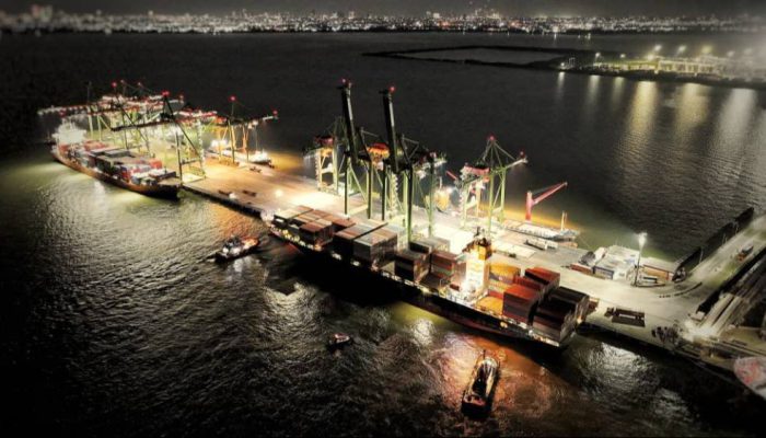 Layanan SCJX X-Press Feeders Masuk TPK Teluk Lamong, Perkuat Jalur Perdagangan Surabaya–Tiongkok