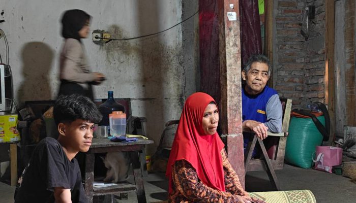 Kemensos-PKP Verifikasi Rumah Tak Layak Huni Orangtua Siswa Sekolah Rakyat di Jatim.