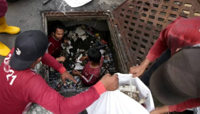 Pemkot Surabaya Percepat Pengendalian Banjir, 440 Titik Genangan Tertangani hingga 2025