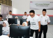 LG Renovasi Kelas Multimedia dan Donasikan Perangkat Teknologi ke SMKN 2 Tangerang Selatan