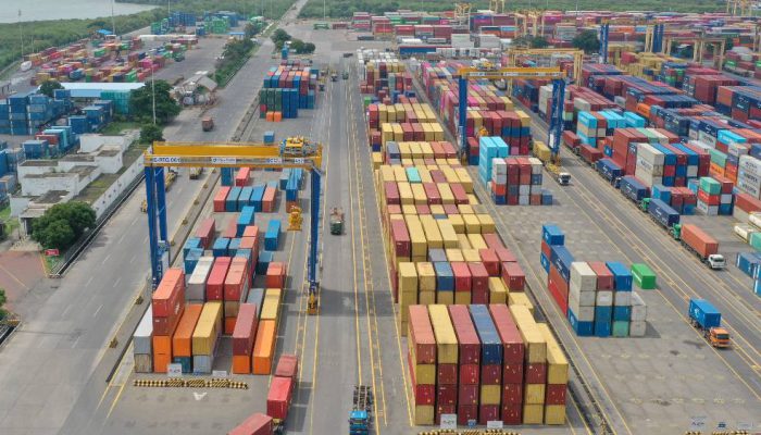 TPS Catat Tren Positif, Arus Peti Kemas Juli Capai 130 Ribu TEUs