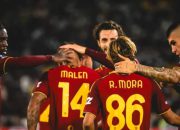 Malen Cetak Hat-trick, Roma Buka Serie A dengan Kemenangan Telak 4-0