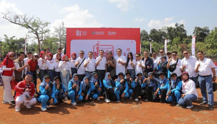 Melalui Program Desa BRILiaN, BRI Gelar ‘Semarak Merah Putih’ dan Dorong Pemberdayaan Ekonomi di Desa Doudo Gresik
