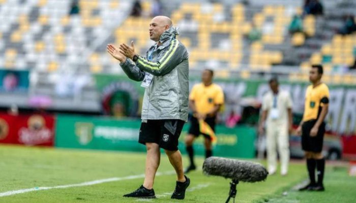 Jelang Persebaya vs PSIM, Bernardo Tavares Minta Pemain 200 Persen Fokus
