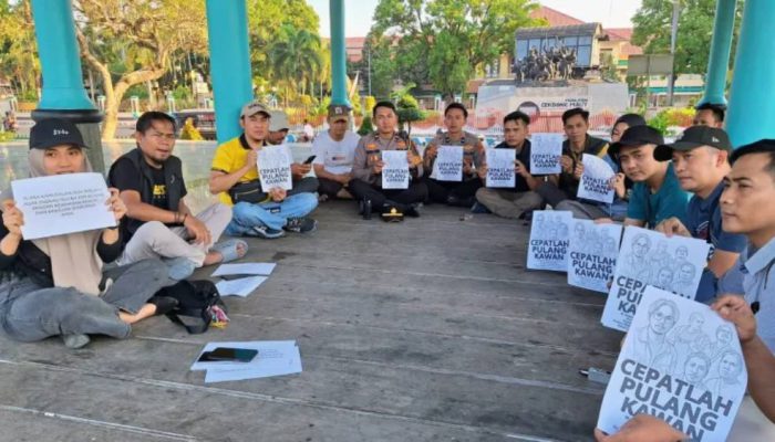 Doa Bersama di Bondowoso untuk 5 Wartawan dan 3 Kru Kapal yang Hilang di Selat Sunda